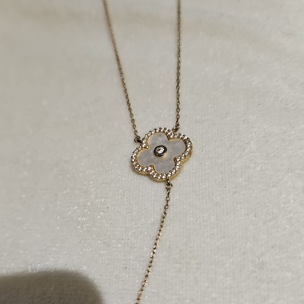 Elegant Gold Pearl Necklace - Picture 2 of 3